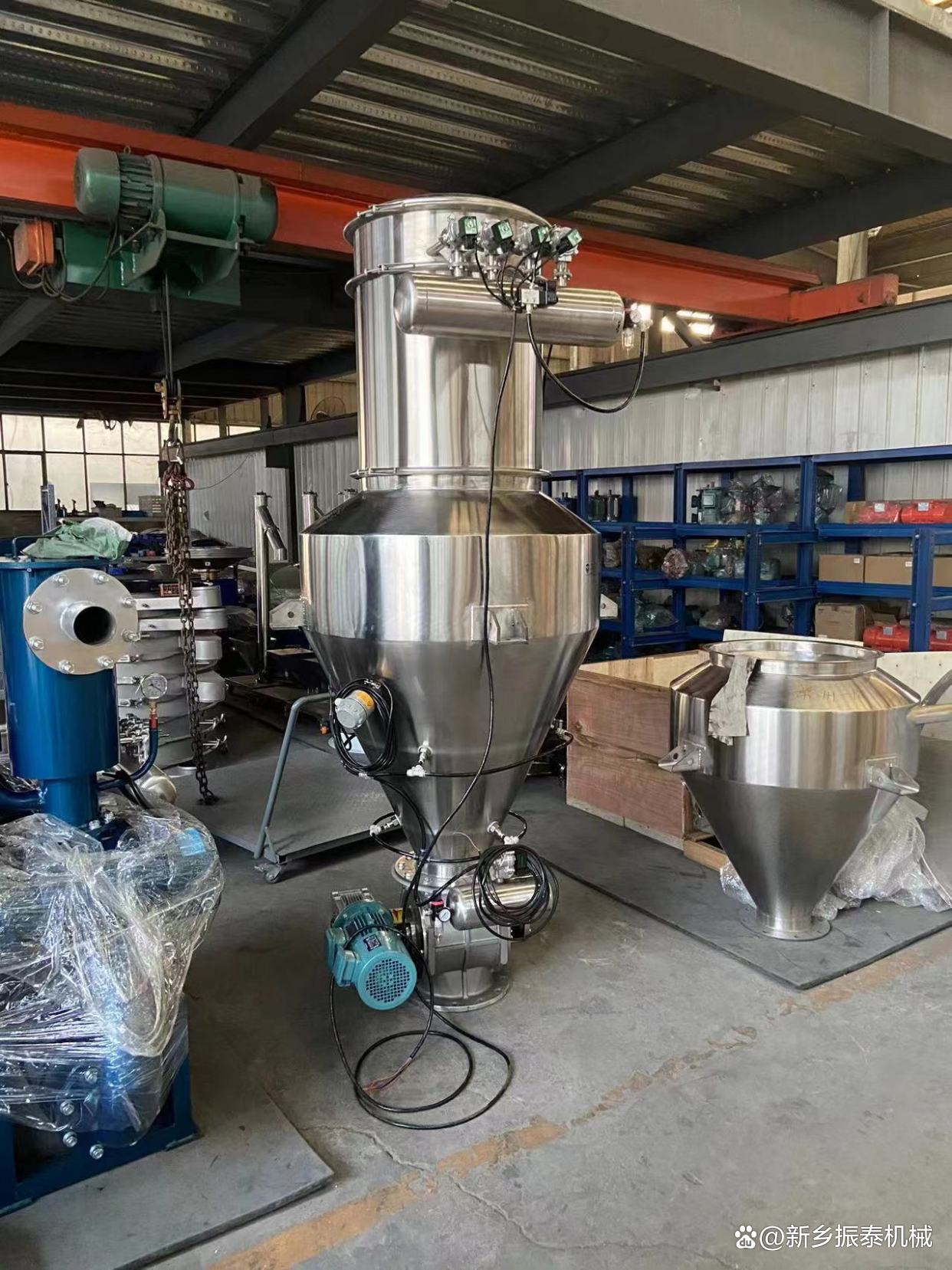 真空上料機(jī)能輸送什么？連續(xù)與間歇式對不同物料的適應(yīng)性分析